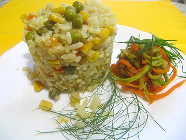 Рецепт рис с яйцом и овощами по китайски рецепт с фото
