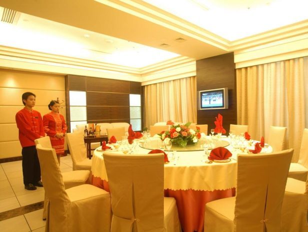 Отель Баохонг 4 звезды Санья